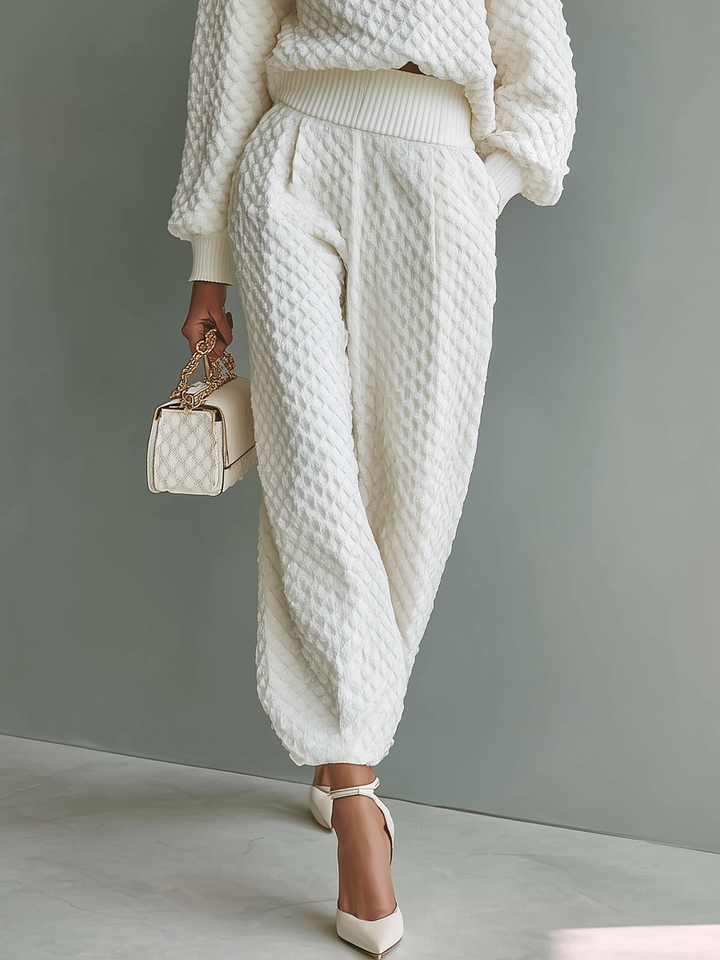 ALICE | WOMEN'S WHITE TOP AND WIDE-LEG PANTS KNITTED SET