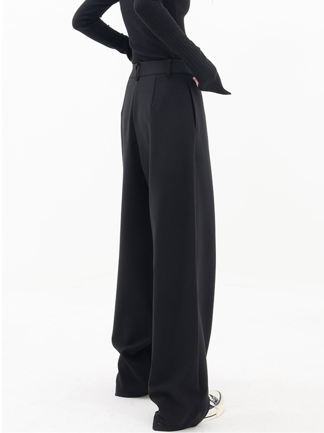 BEATRIZ | STYLISH ASYMMETRIC PANTALON