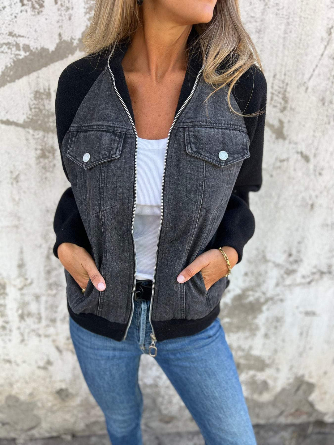 ADELINE | CASUAL JACKET WITH ZIP FASTENING AND V-NECK