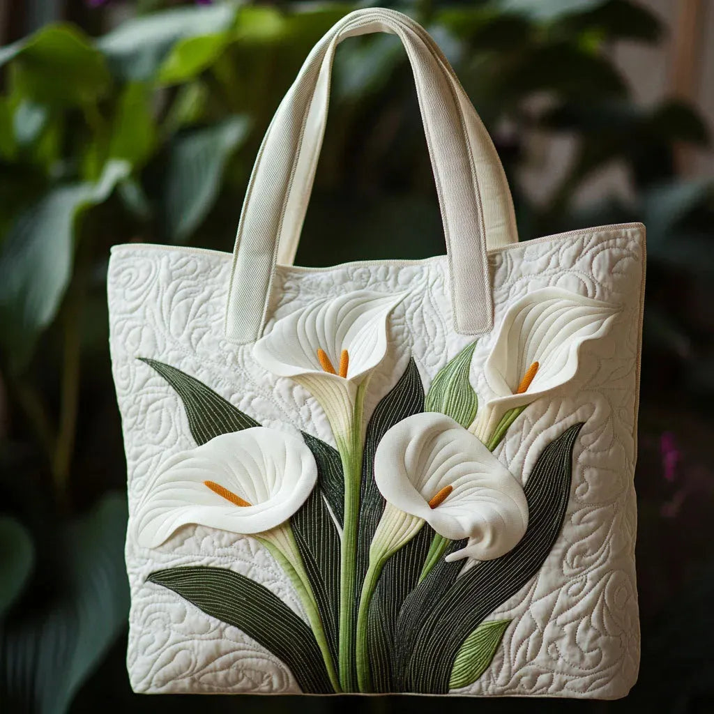 IVY | HANDCRAFTED QUILTED BAG WITH WHITE LILIES