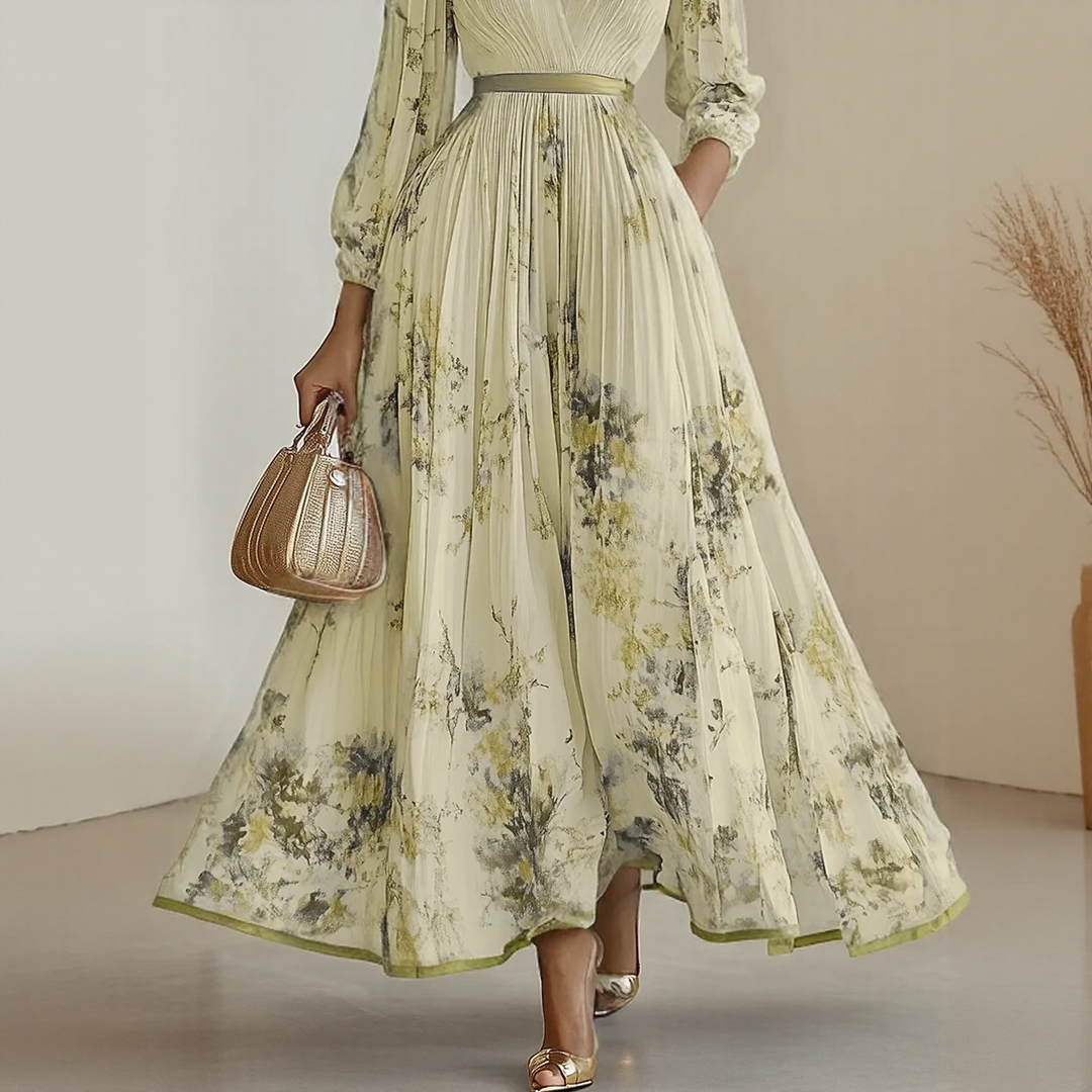 ELARA | DRESS WITH SOFT V-NECK