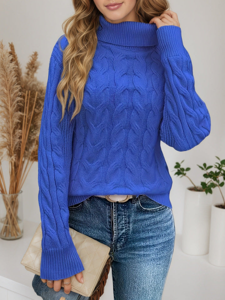ROSE | CABLE KNIT TURTLENECK SWEATER
