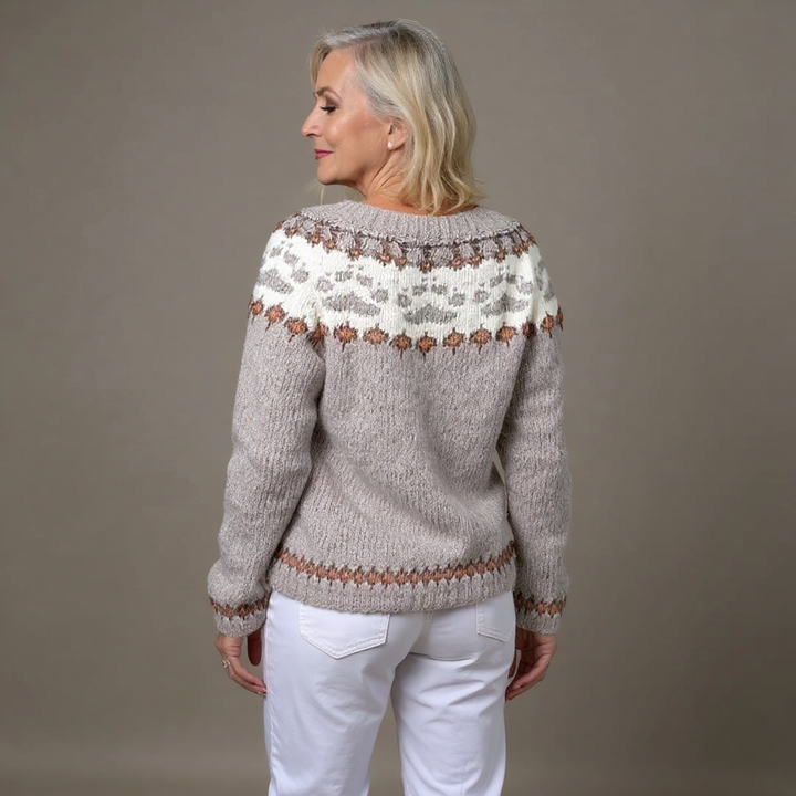 VERITY | CLASSIC ICELANDIC VINTAGE CARDIGAN