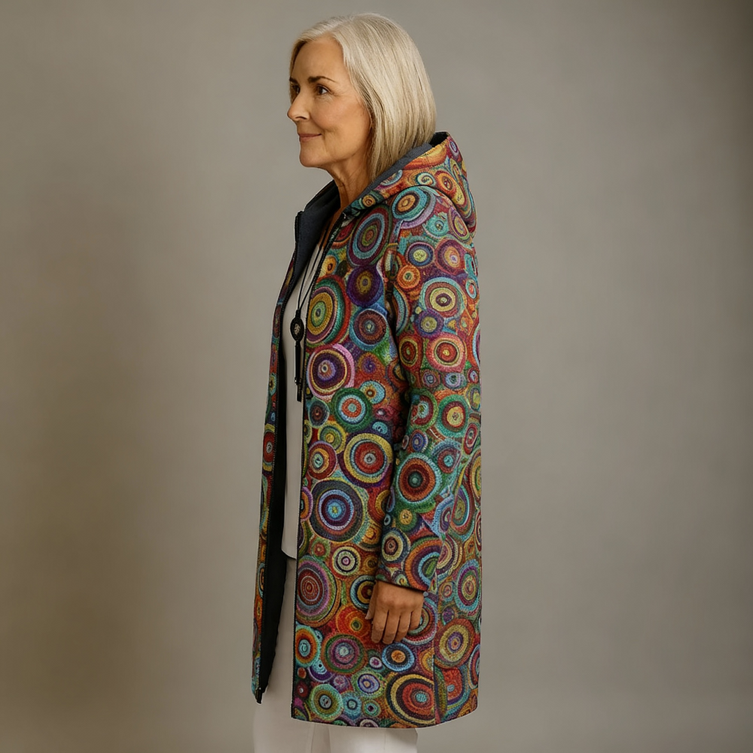 KARRI | LUXURIOUS CARDIGAN WITH ARTISTIC INSPIRATION