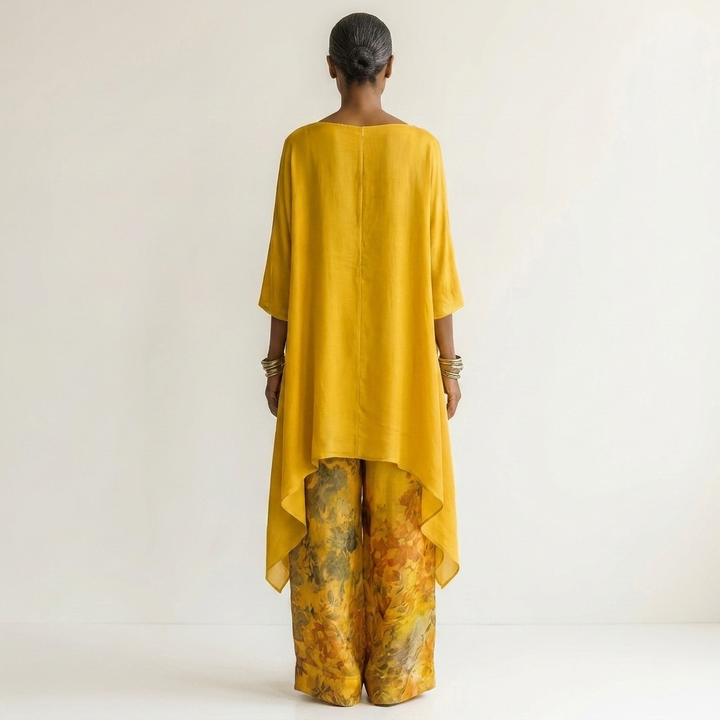 AVALYN | TWO-PIECE SET WITH ASYMMETRIC TUNIC