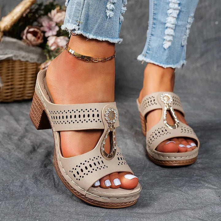 EVA | CHIC AND COMFORTABLE ORTHOPEDIC SANDALS